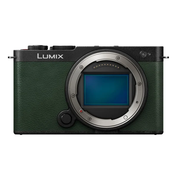 Panasonic LUMIX S9 Dark Olive + S 18-40mm f/4.5-6.3