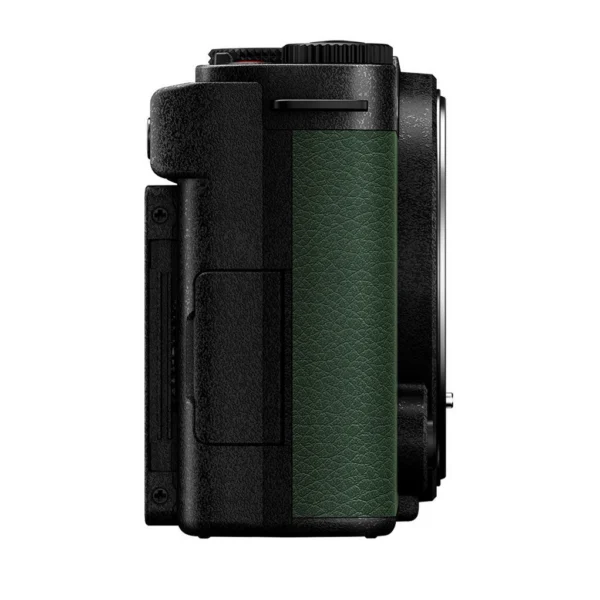 Panasonic LUMIX S9 Dark Olive + S 18-40mm f/4.5-6.3