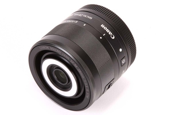 Canon 28mm f/3.5 EF-Macro IS STM