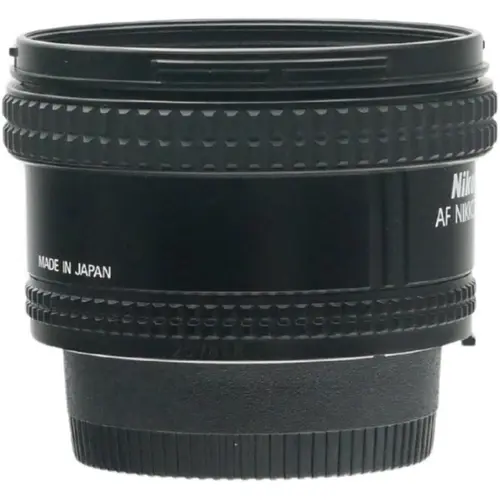 Nikon AF 20mm f/2.8