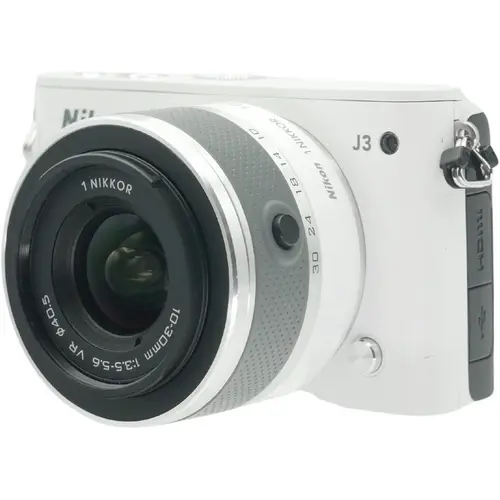 Nikon 1 J3 incl. 10-30mm F/3.5-5.6