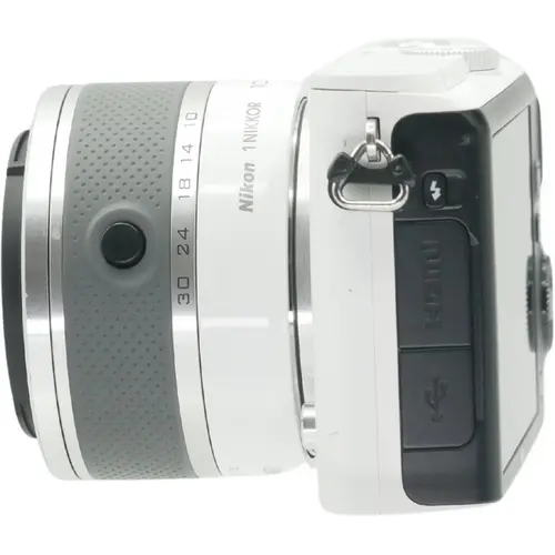 Nikon 1 J3 incl. 10-30mm F/3.5-5.6