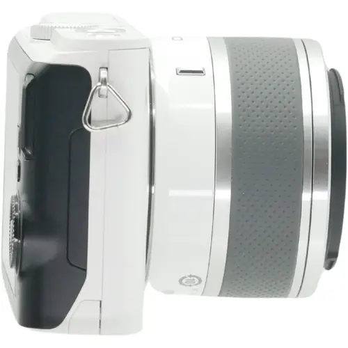 Nikon 1 J3 incl. 10-30mm F/3.5-5.6